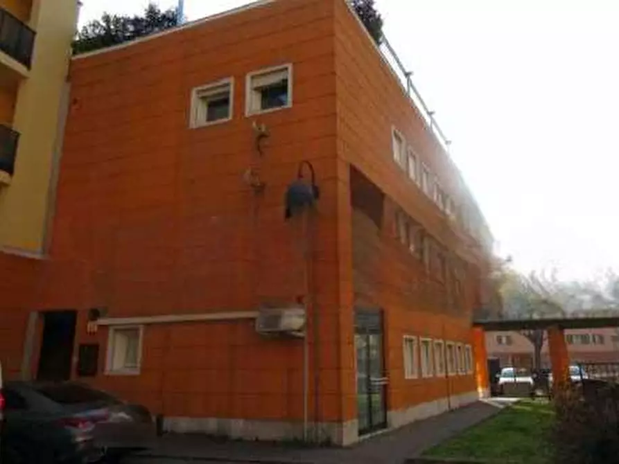 Immagine 3 di Ufficio in vendita  in Piazzale Mariano Rumor a Chiampo