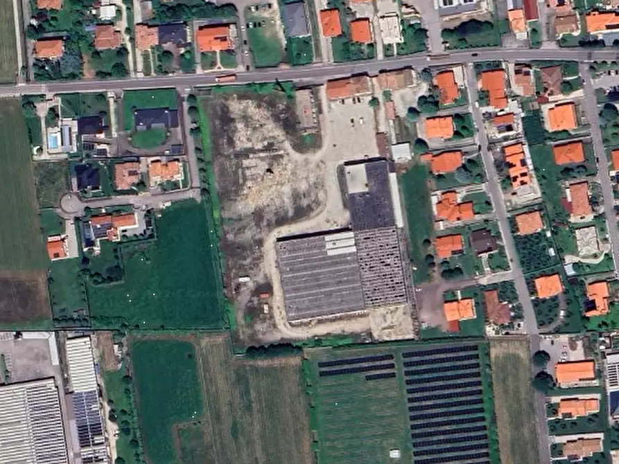 Immagine 14 di Stabile in vendita  in Via Campagnari a Tezze Sul Brenta