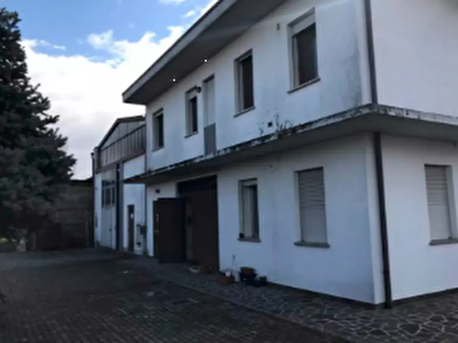 Immagine 2 di Capannone industriale in vendita  in Via Monte Grappa a Vigodarzere