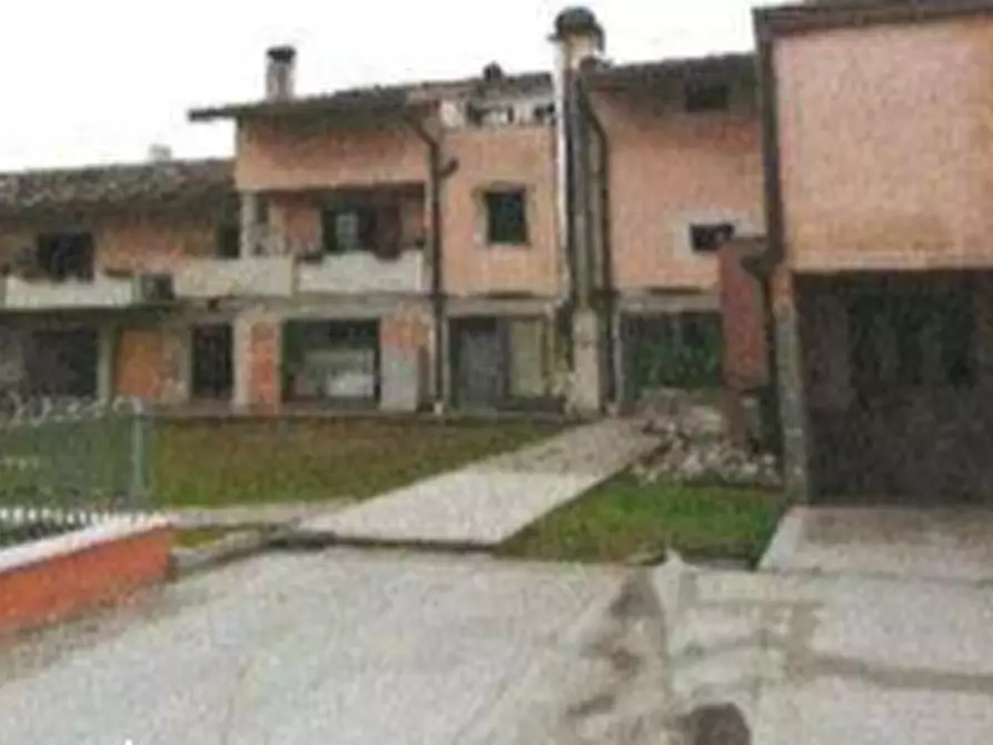 Immagine 8 di Negozio in vendita  in Via Matteotti a Sant'ambrogio Di Valpolicella