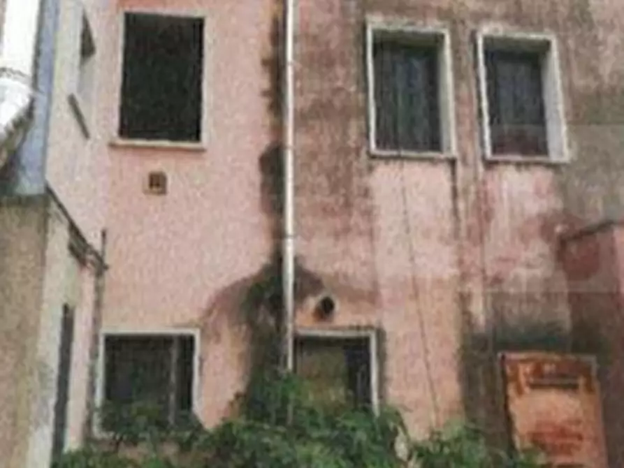 Immagine 11 di Negozio in vendita  in Via Matteotti a Sant'ambrogio Di Valpolicella