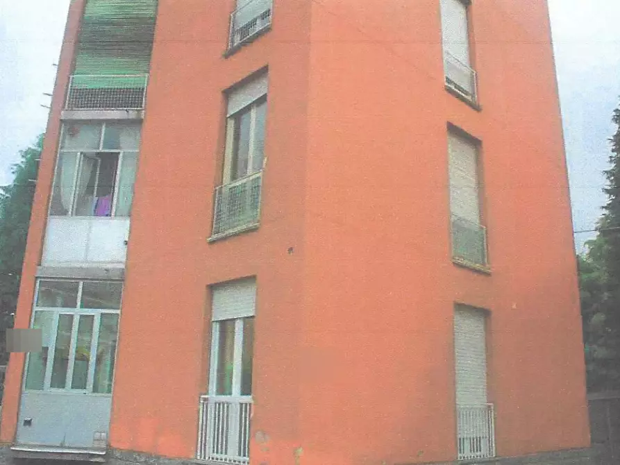 Immagine 1 di Appartamento in vendita  in Via Francesco Ferrer a Busto Arsizio
