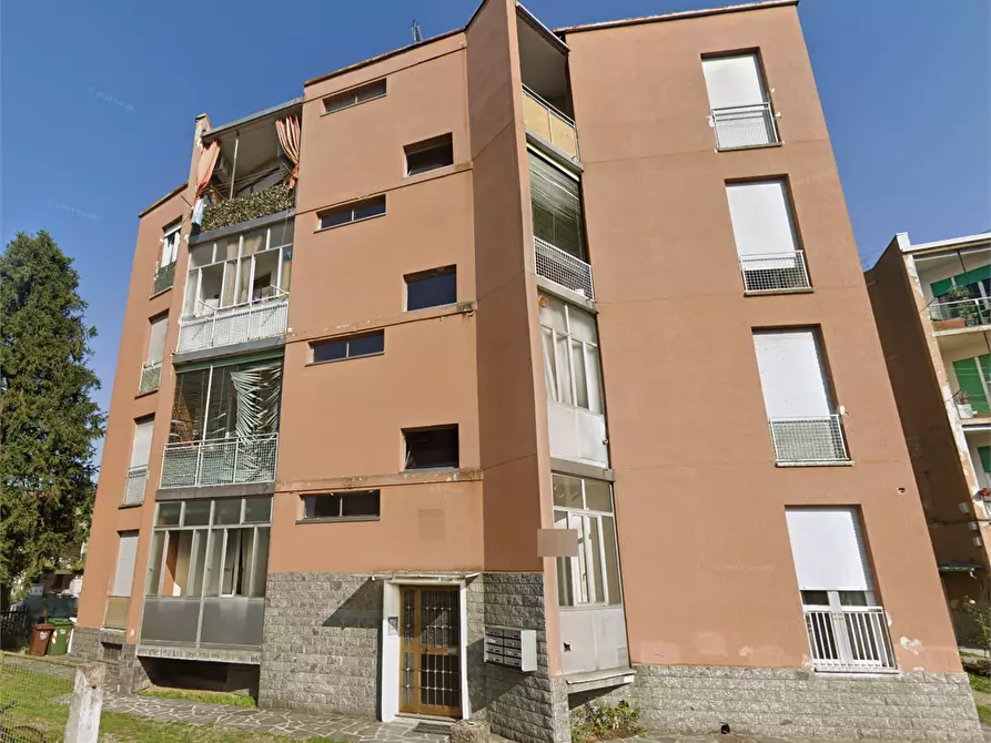 Immagine 11 di Appartamento in vendita  in Via Francesco Ferrer a Busto Arsizio