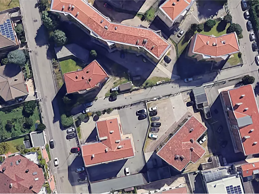 Immagine 15 di Appartamento in vendita  in Via Francesco Ferrer a Busto Arsizio