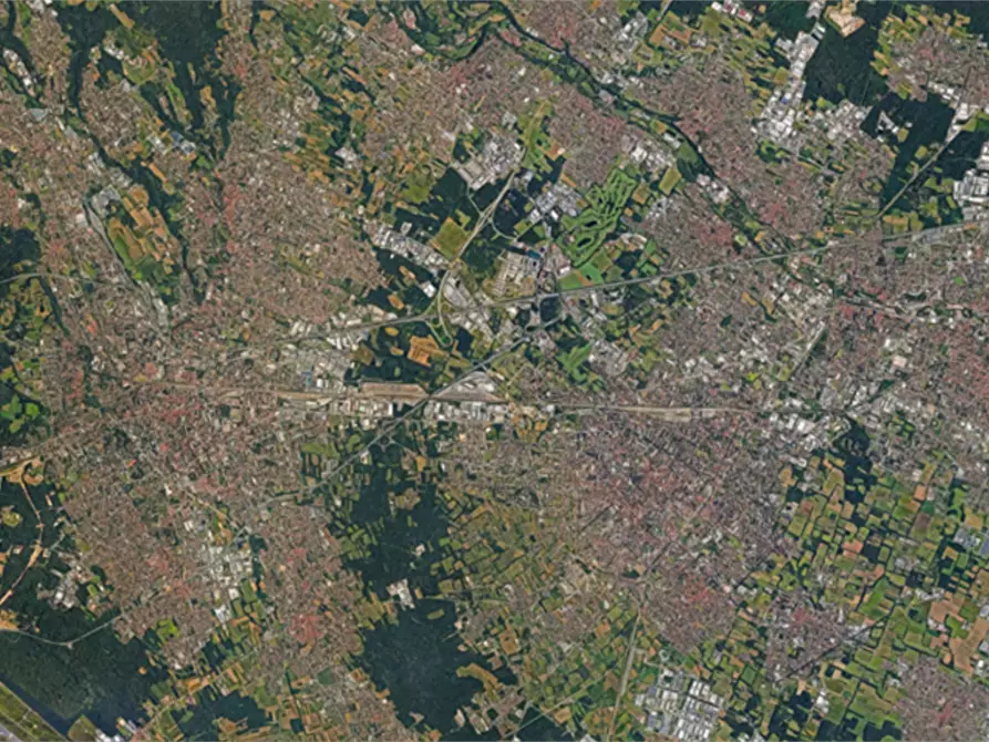 Immagine 9 di Magazzino in vendita  in Via Curioni a Gallarate