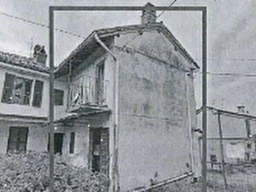 Immagine 1 di Porzione di casa in vendita  in Via Risorgimento  a Zeme