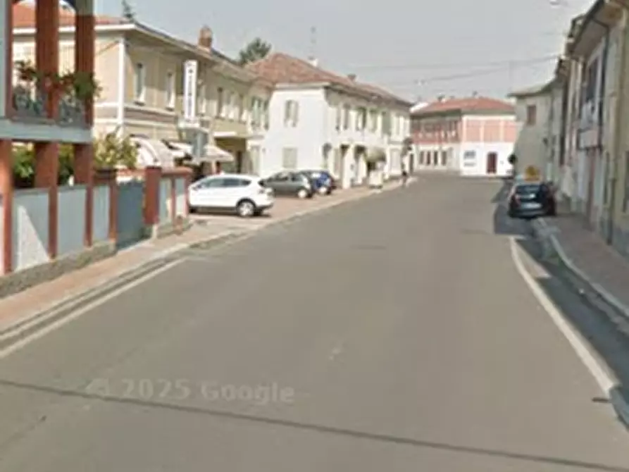 Immagine 5 di Stabile in vendita  in Via Milano a Valle Lomellina