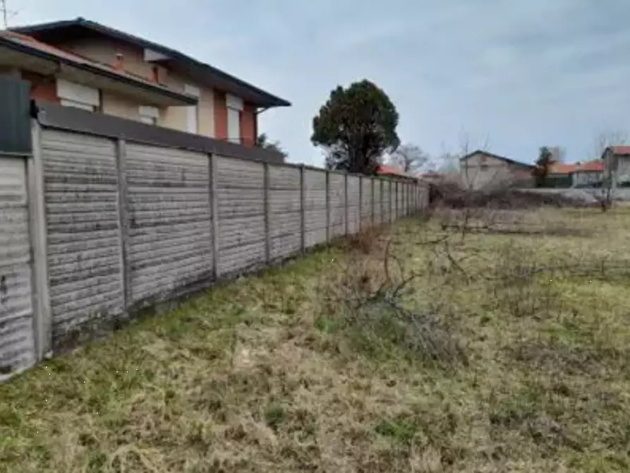 Immagine 4 di Terreno edificabile in vendita  in Via Vesuvio  a Busto Garolfo