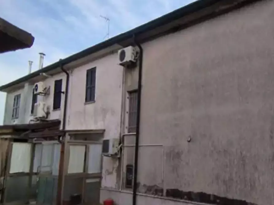 Immagine 13 di Porzione di casa in vendita  in Via Spin a Nogara