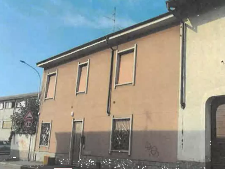 Immagine 1 di Appartamento in vendita  in Via Marelli  a Cerro Maggiore