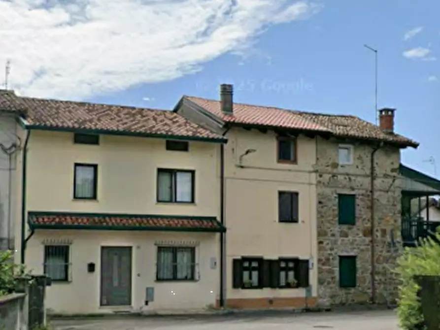 Immagine 10 di Villa in vendita  in Via Pietro Zorutti  a Capriva Del Friuli