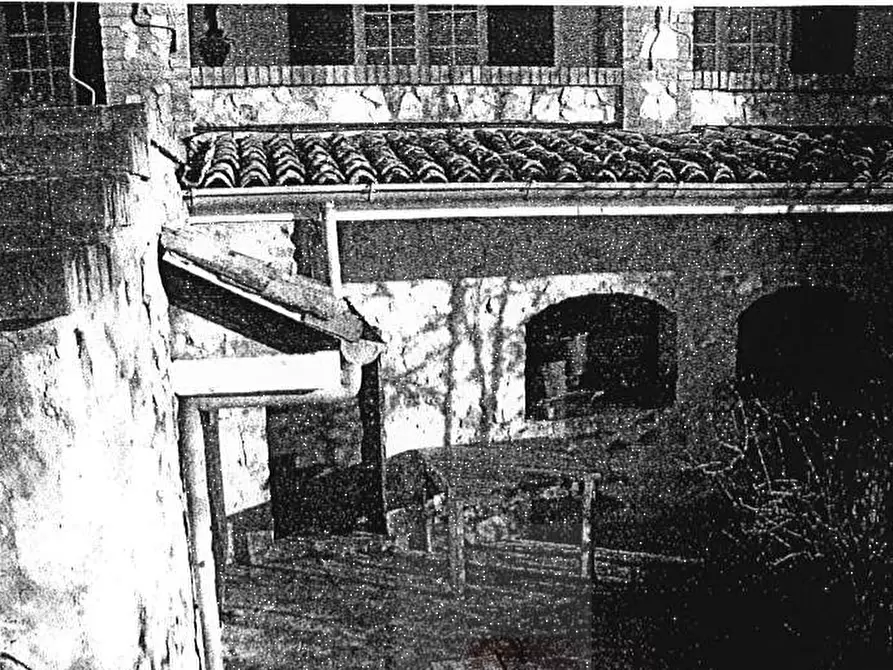 Immagine 6 di Villa in vendita  in Via Canova a Piozzano