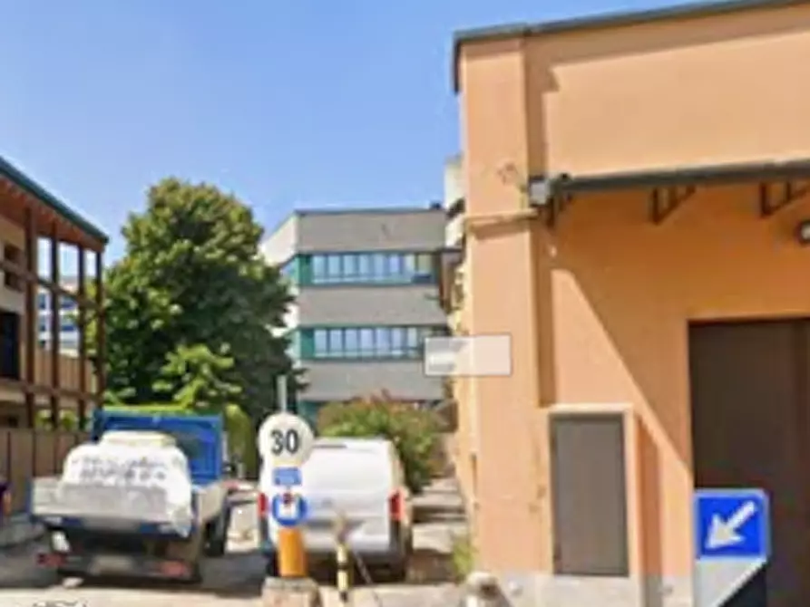 Immagine 16 di Stabile in vendita  in Via Ambrogio Binda a Milano