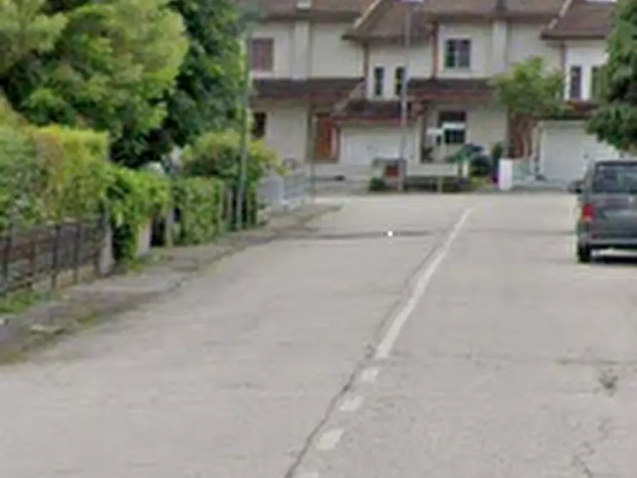 Immagine 7 di Appartamento in vendita  in Via Piemonte a Cento