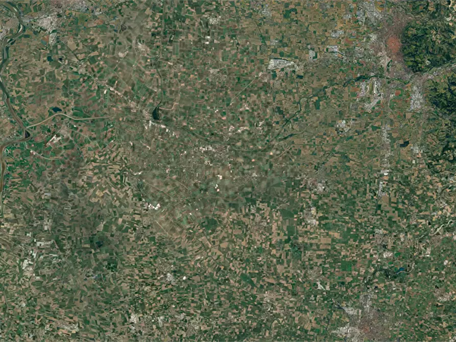 Immagine 15 di Appartamento in vendita  in Via Piemonte a Cento