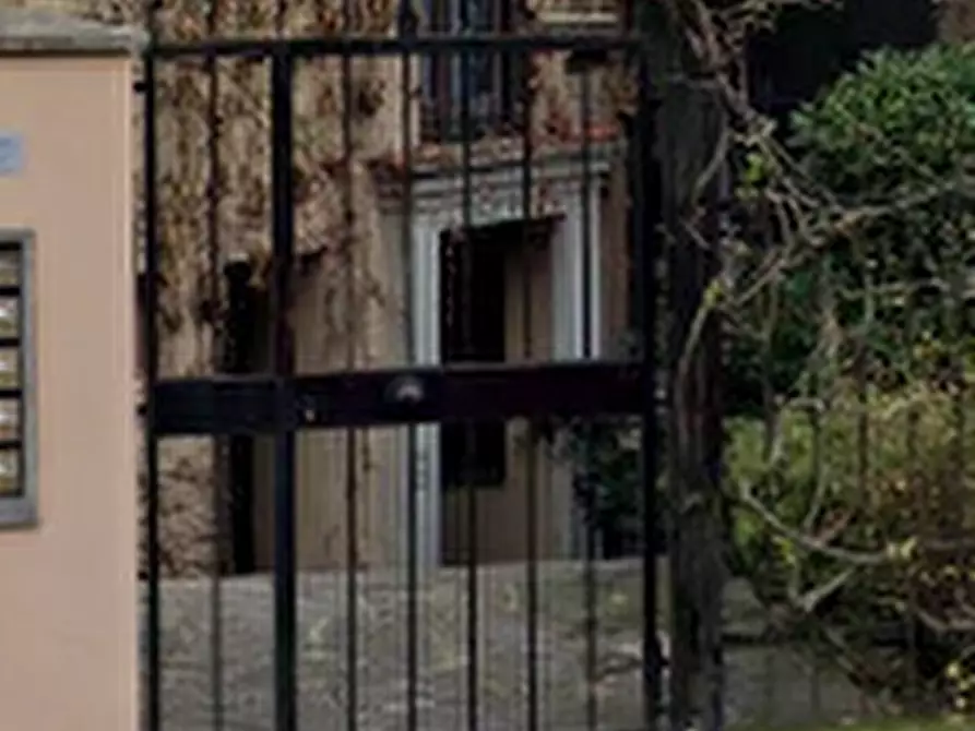 Immagine 7 di Appartamento in vendita  in via degli Odescalchi  a Milano