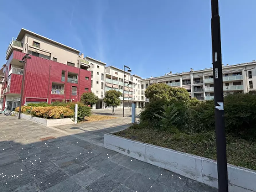 Immagine 1 di Appartamento in vendita  in Via Umberto Giordano a Cologno Monzese