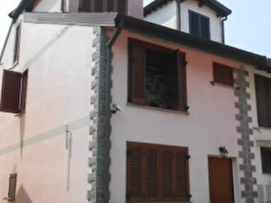 Immagine 5 di Appartamento in vendita  in Via Bolzano  a Limbiate