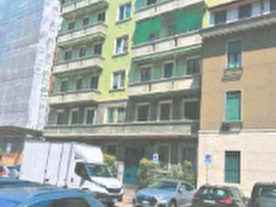 Immagine 2 di Appartamento in vendita  in Via Mosè Bianchi  a Milano
