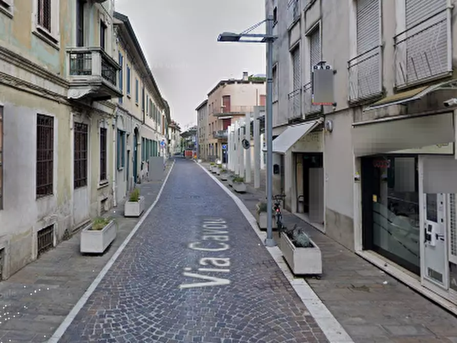 Immagine 9 di Appartamento in vendita  in  Via Camillo Benso Conte di Cavour a Cesano Maderno