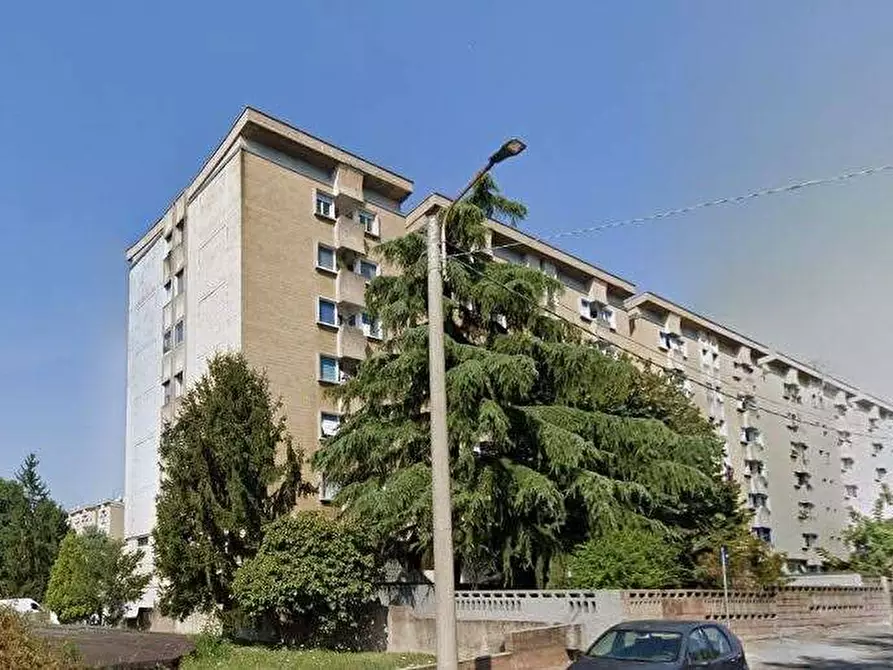 Immagine 1 di Appartamento in vendita  in Piazza San Pietro a Solaro