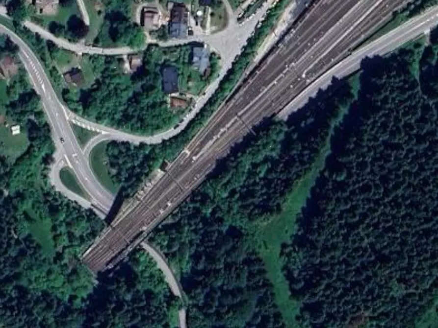 Immagine 3 di Terreno agricolo in vendita  in Via Luigi Cadorna a Tarvisio