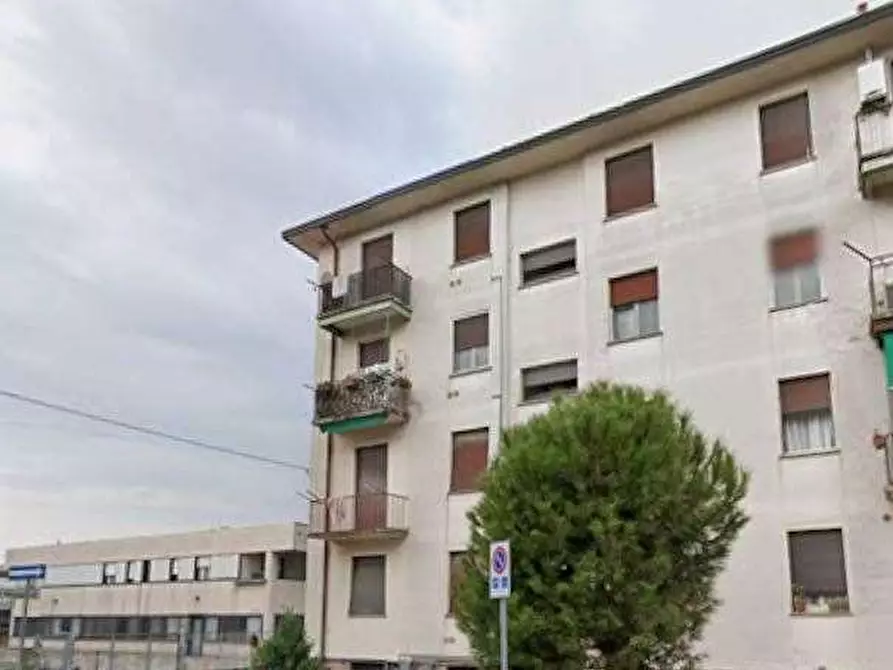 Immagine 6 di Appartamento in vendita  in Via Don Minzoni a Saronno