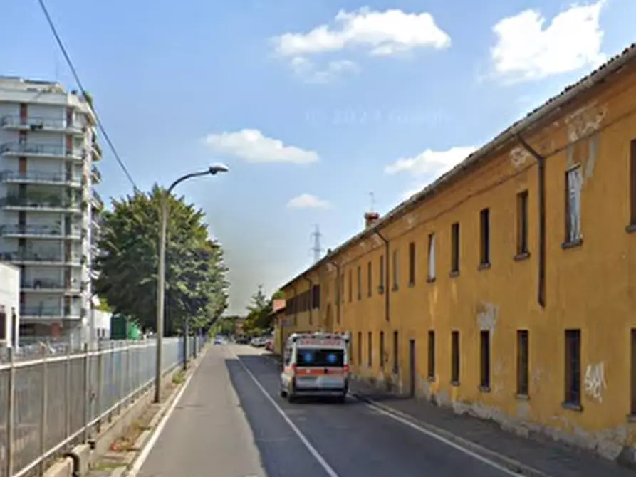 Immagine 5 di Magazzino in vendita  in Via Volturno a Brugherio