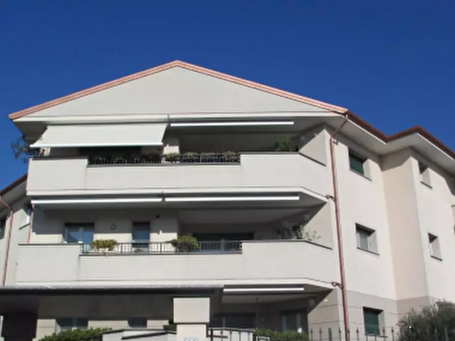 Immagine 4 di Appartamento in vendita  in Via Goito a Magenta