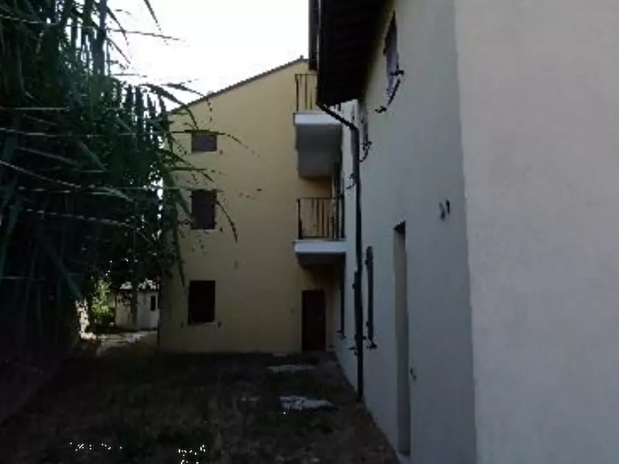 Immagine 6 di Appartamento in vendita  in Piazza Cesare Battisti a Moglia