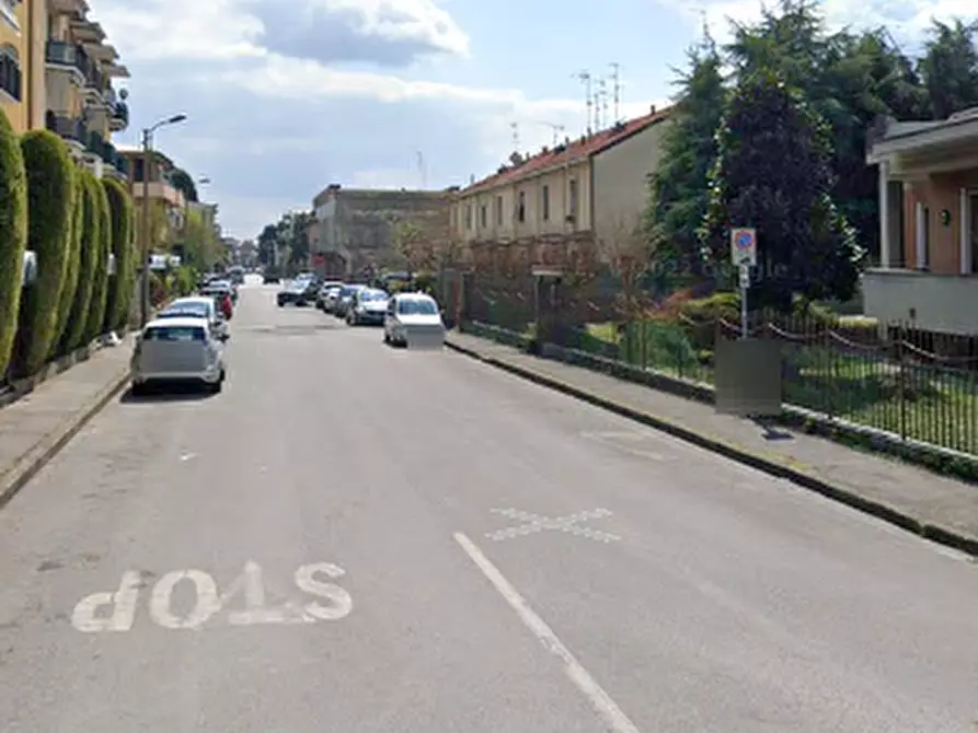 Immagine 10 di Appartamento in vendita  in Via Augusto Murri  a Lissone