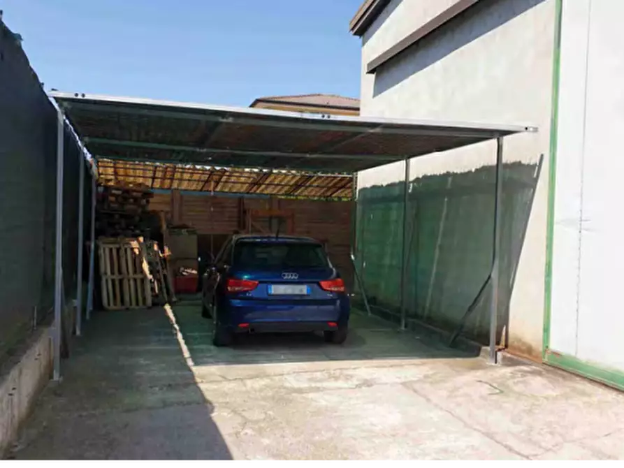 Immagine 9 di Villa in vendita  in via Giacomo Leopardi a Asola