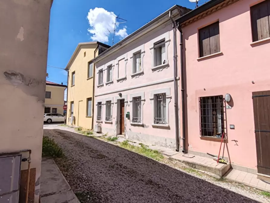 Immagine 15 di Appartamento in vendita  in Vicolo Terzo a Curtatone