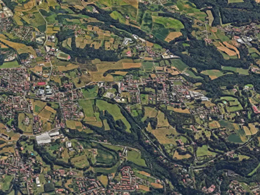 Immagine 14 di Appartamento in vendita  in Via Grandi  a Carate Brianza