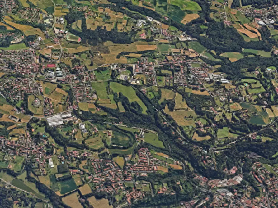 Immagine 15 di Appartamento in vendita  in Via Grandi  a Carate Brianza