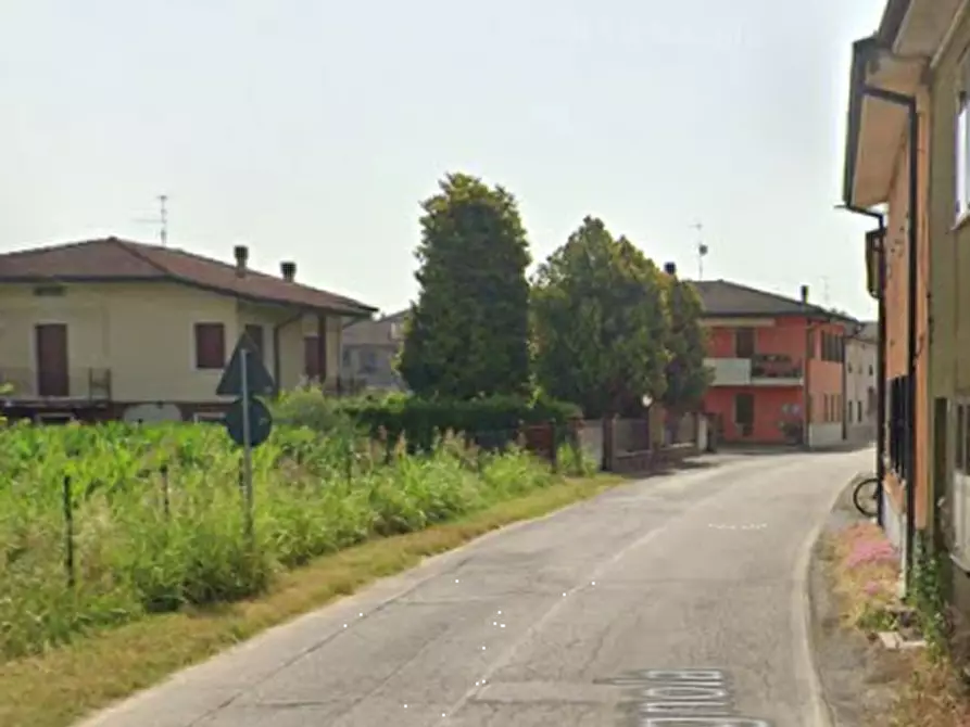 Immagine 6 di Terreno edificabile in vendita  in Via Campagnola a Trevenzuolo