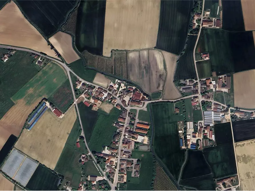 Immagine 9 di Terreno edificabile in vendita  in Via Campagnola a Trevenzuolo