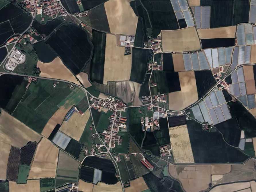 Immagine 10 di Terreno edificabile in vendita  in Via Campagnola a Trevenzuolo