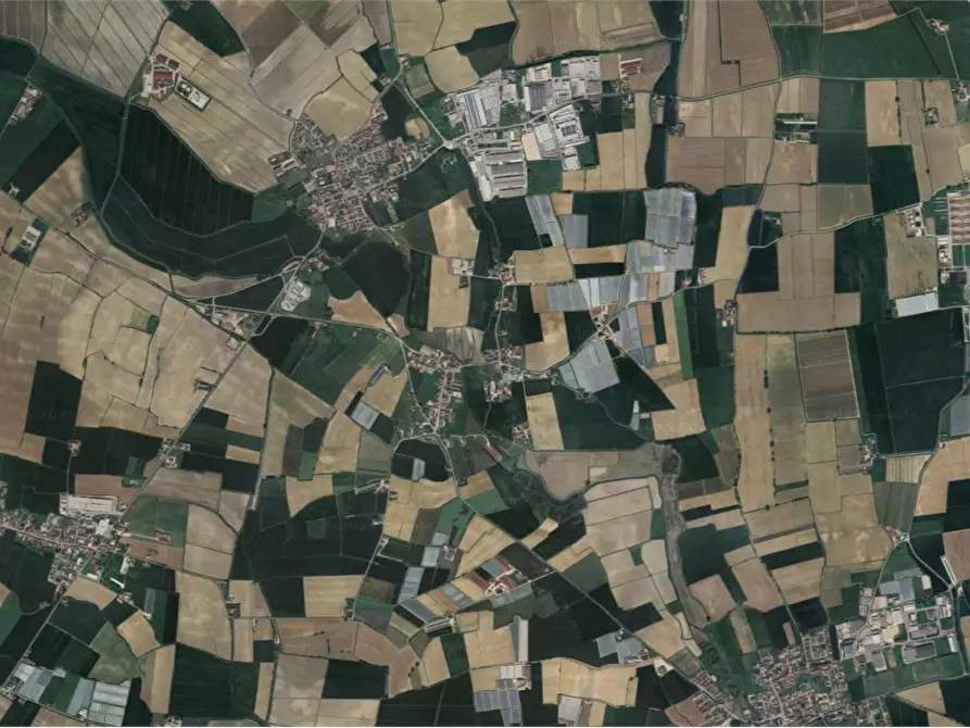 Immagine 11 di Terreno edificabile in vendita  in Via Campagnola a Trevenzuolo