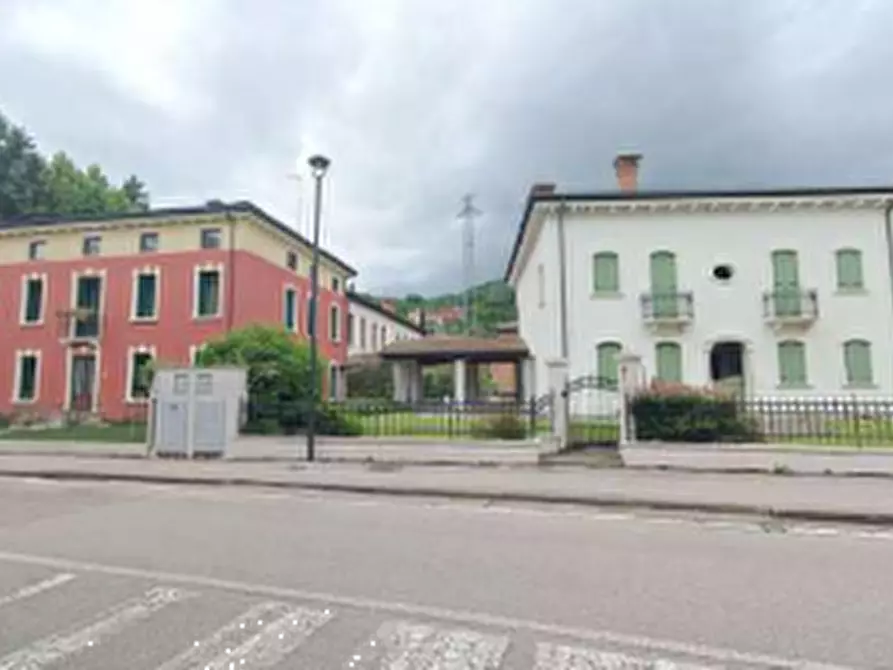 Immagine 5 di Villa in vendita  in Via Pieve a Chiampo