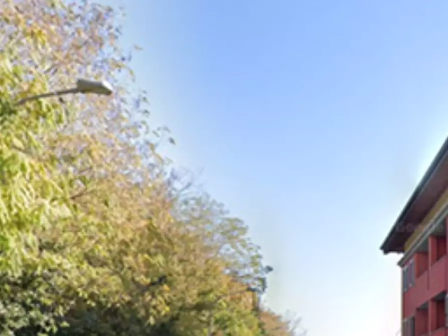 Immagine 10 di Stabile in vendita  in Via Sant'Anna a Ponte San Pietro