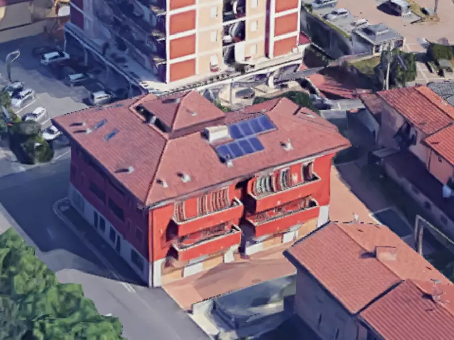 Immagine 12 di Stabile in vendita  in Via Sant'Anna a Ponte San Pietro