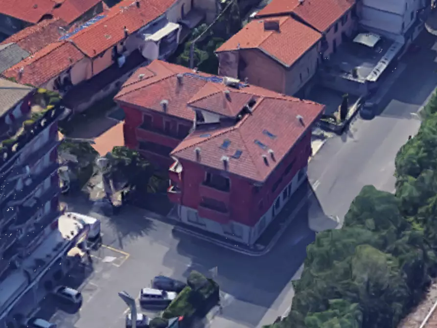 Immagine 13 di Stabile in vendita  in Via Sant'Anna a Ponte San Pietro