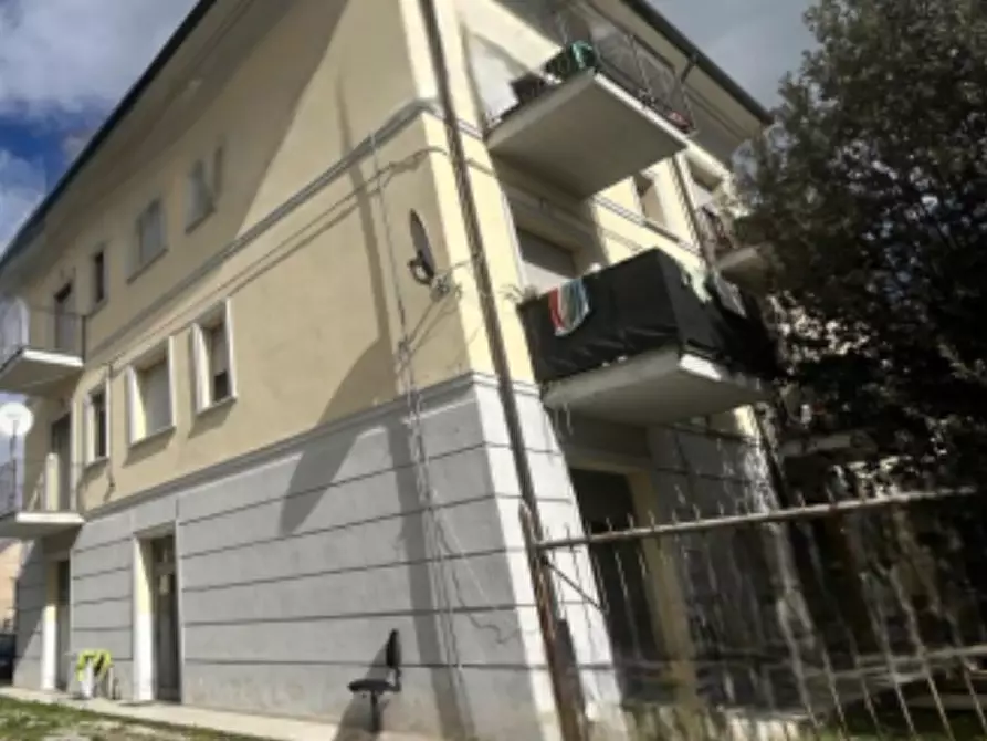 Immagine 4 di Negozio in vendita  in Via della libertà a Russi