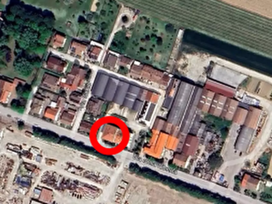 Immagine 5 di Negozio in vendita  in Via della libertà a Russi