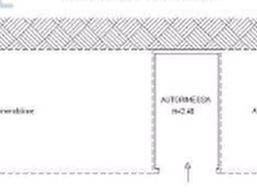 Immagine 12 di Garage in vendita  in Strada Gherzi a Canelli