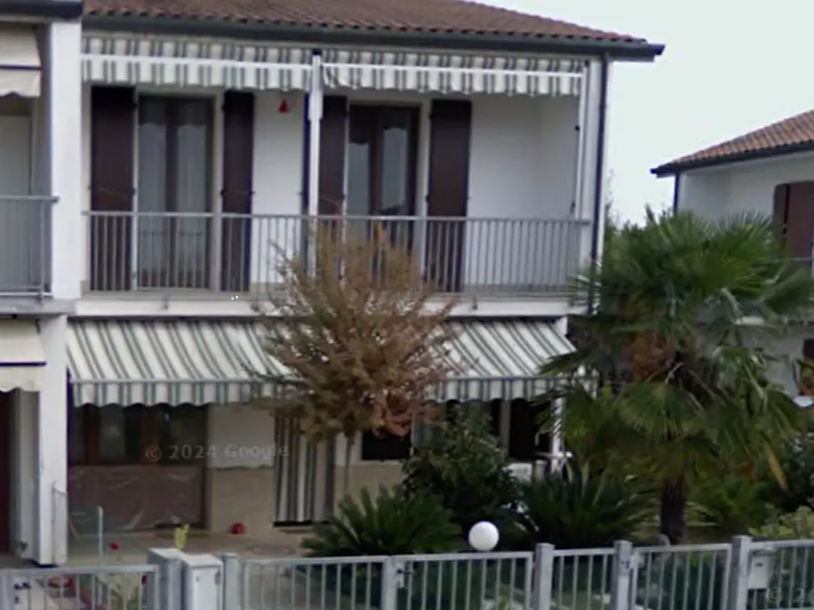 Immagine 9 di Casa bifamiliare in vendita  in Via Codarondine a Ravenna