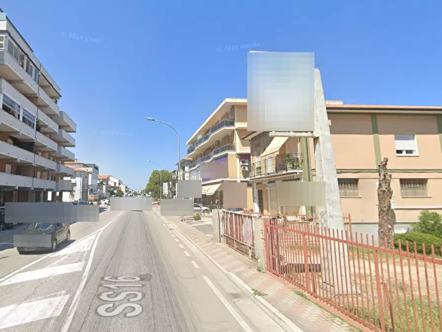 Immagine 9 di Negozio in vendita  in Via Camillo Benso Cavour a Porto Sant'elpidio