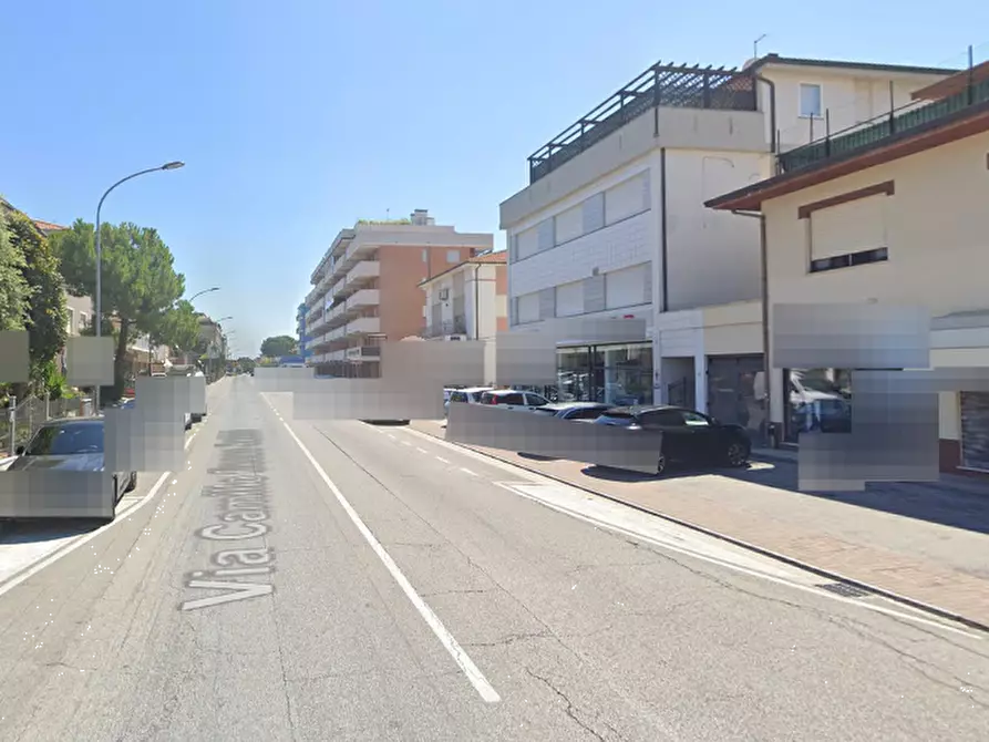 Immagine 10 di Negozio in vendita  in Via Camillo Benso Cavour a Porto Sant'elpidio