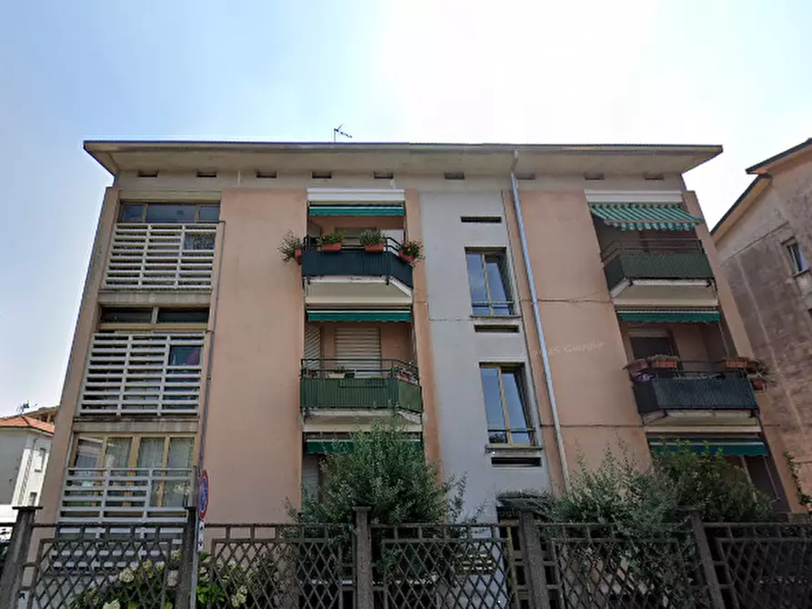 Immagine 5 di Appartamento in vendita  in Via Padre Luigi Sampietro a Saronno